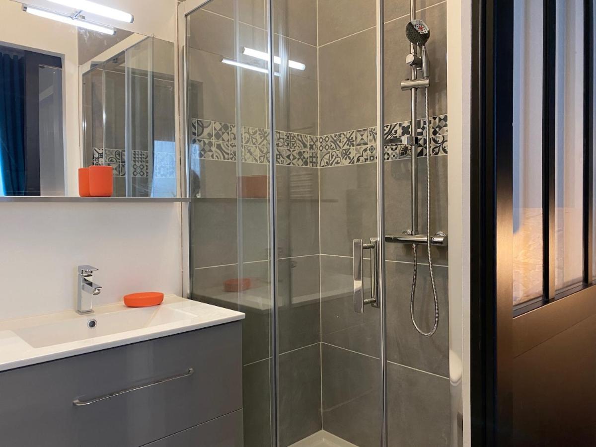 La Maison D'Angelique: Gare-Adjacent Colocation with Fiber & Netflix Niort Exterior photo