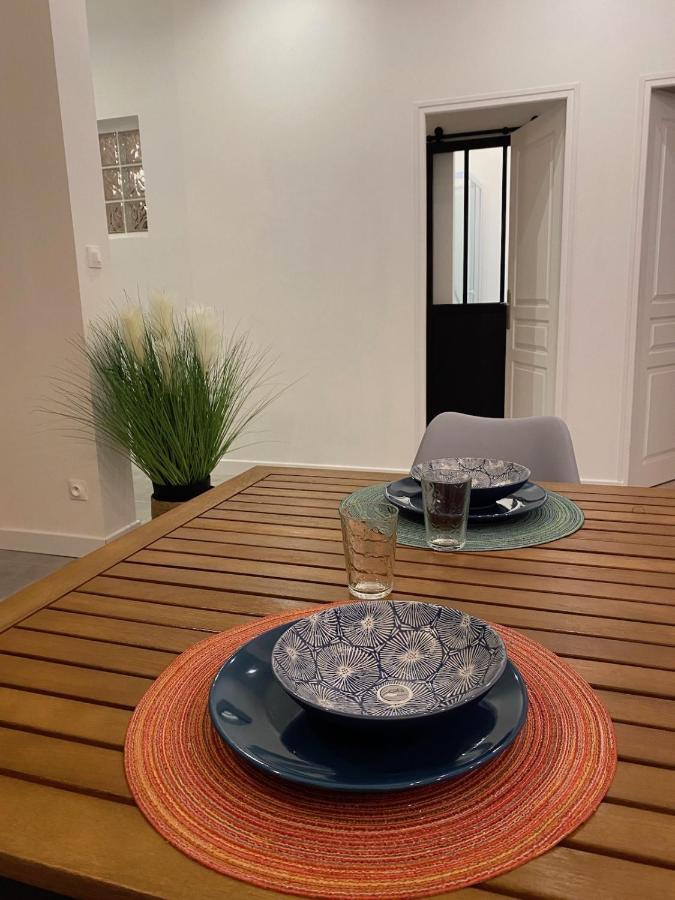 La Maison D'Angelique: Gare-Adjacent Colocation with Fiber & Netflix Niort Exterior photo