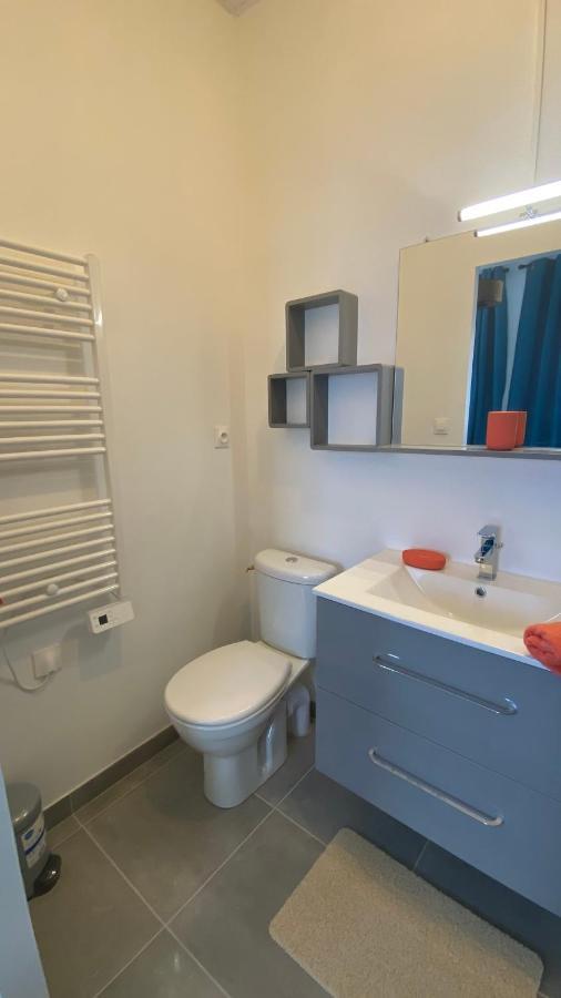 La Maison D'Angelique: Gare-Adjacent Colocation with Fiber & Netflix Niort Exterior photo